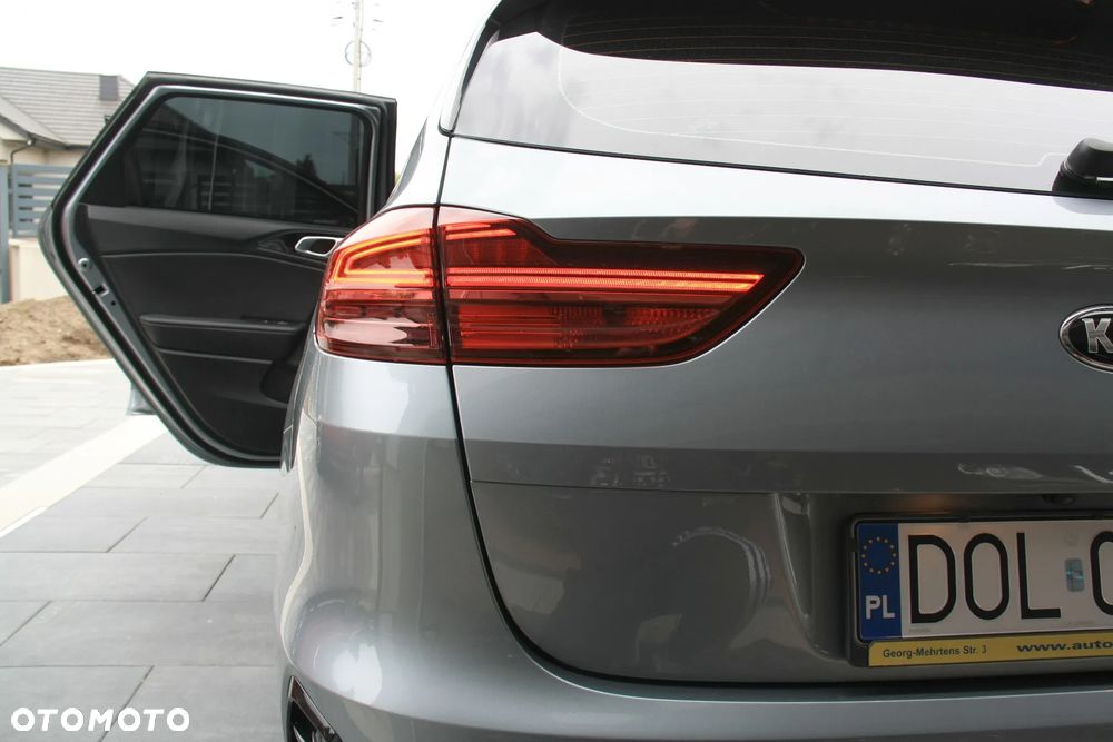 Kia Ceed 1.4 T-GDI OPF Platinum Edition - 14