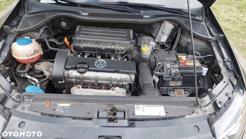 Volkswagen Polo 1.4 16V Highline - 19