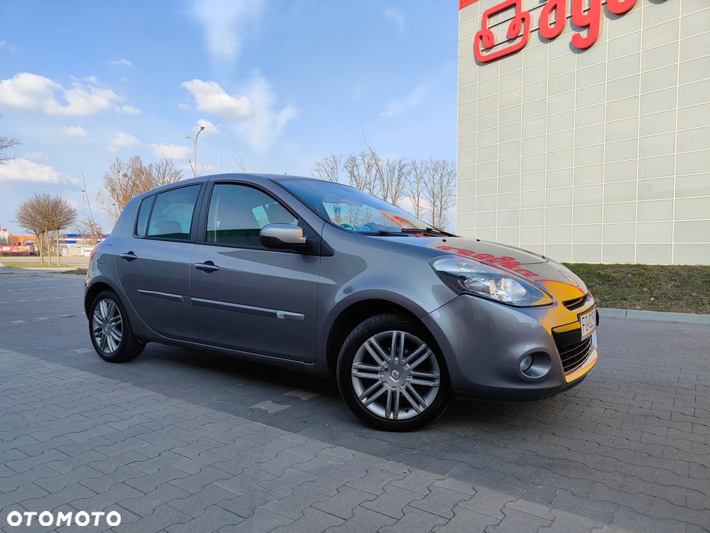 Renault Clio 1.2 16V 75 nightDay - 1