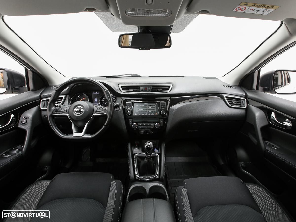 Nissan Qashqai 1.5 dCi N-Connecta - 6