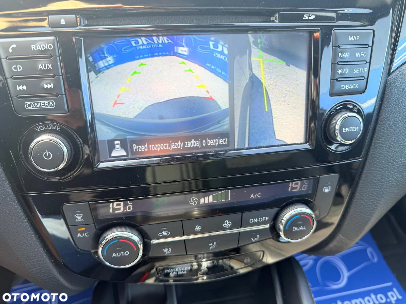 Nissan Qashqai 1.6 dCi Xtronic TEKNA - 28
