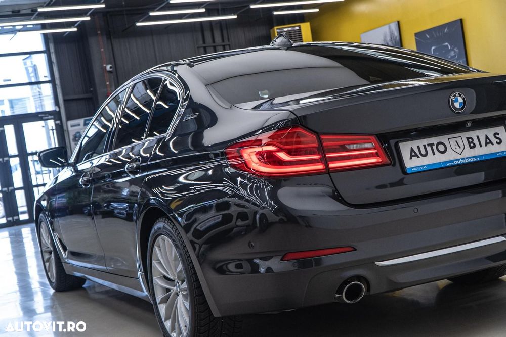 BMW Seria 5 530e iPerformance Aut. Luxury Line - 36