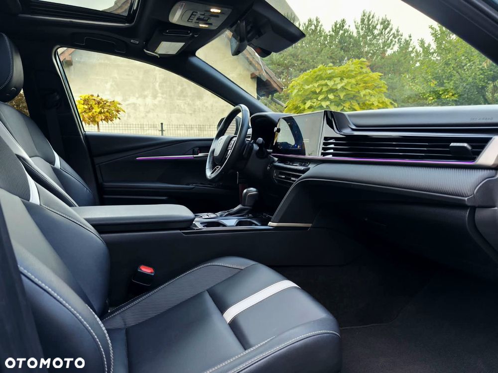 Toyota Camry - 20