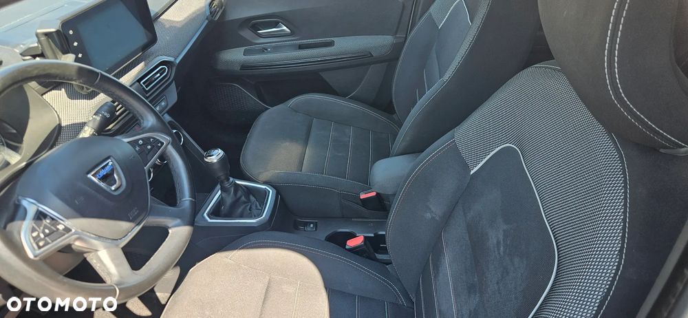 Dacia Jogger 1.0 TCe Extreme 7os - 14