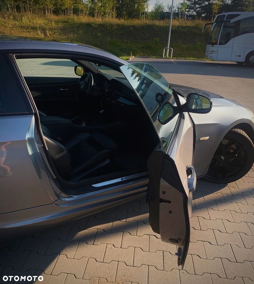 BMW Seria 3 335xi Coupe - 6