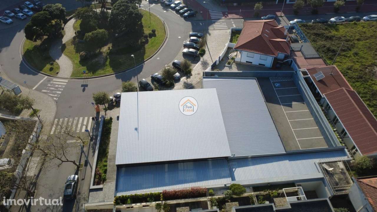 CENTRO COMERCIAL PARA VENDA -  NOVO - AGUDA - Grande imagem: 2/29