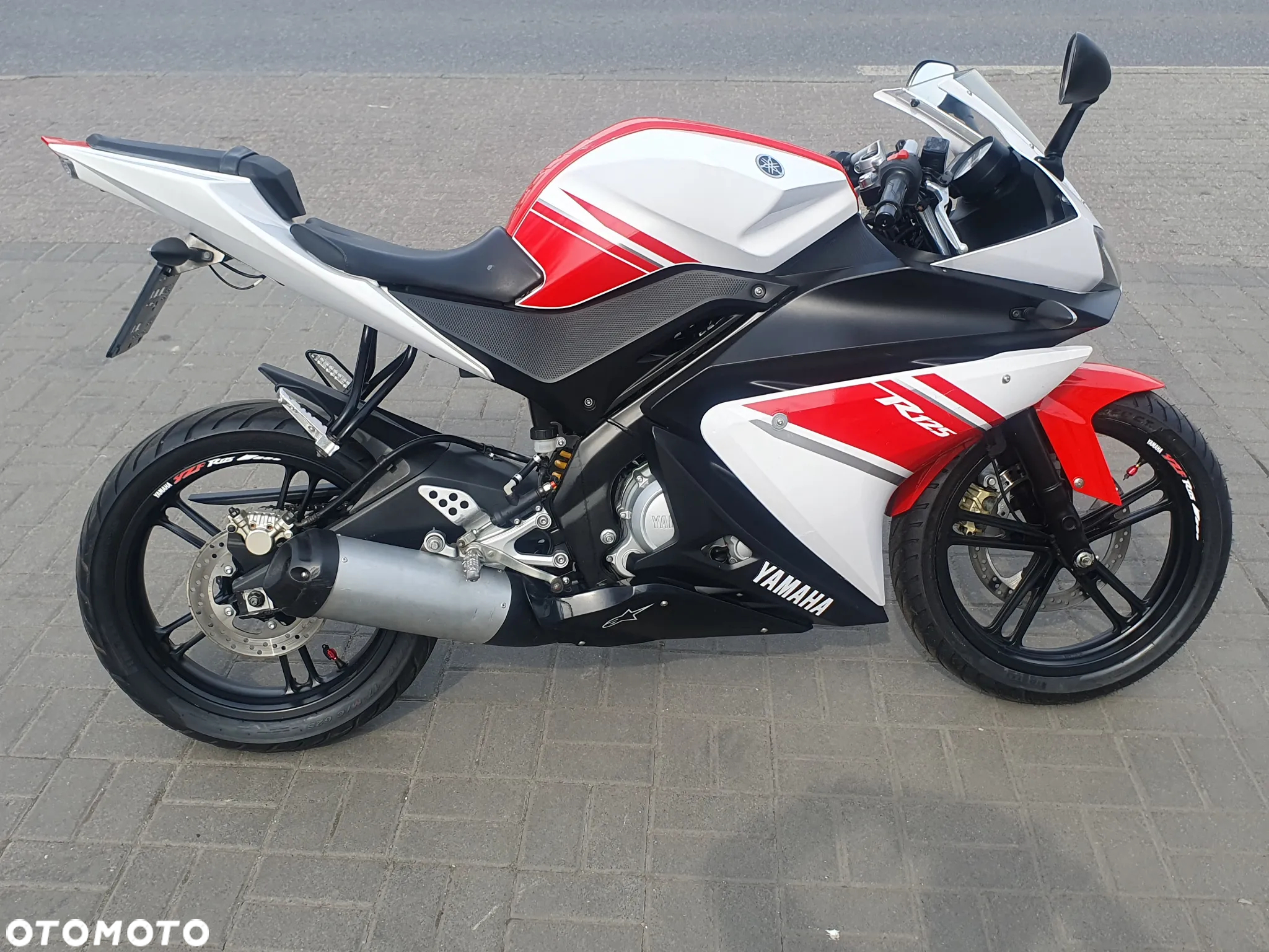 Yamaha YZF - 5