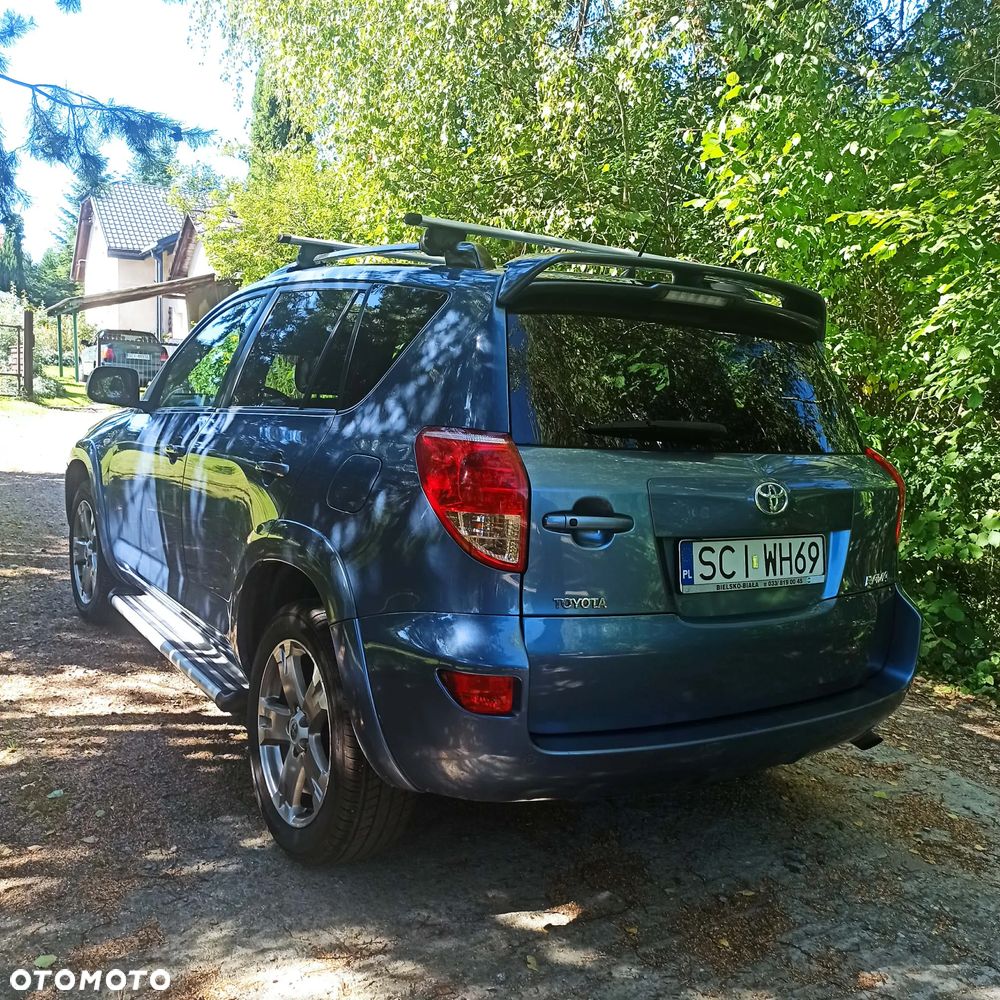 Toyota RAV4 2.2 D-4D Sol 180 - 2