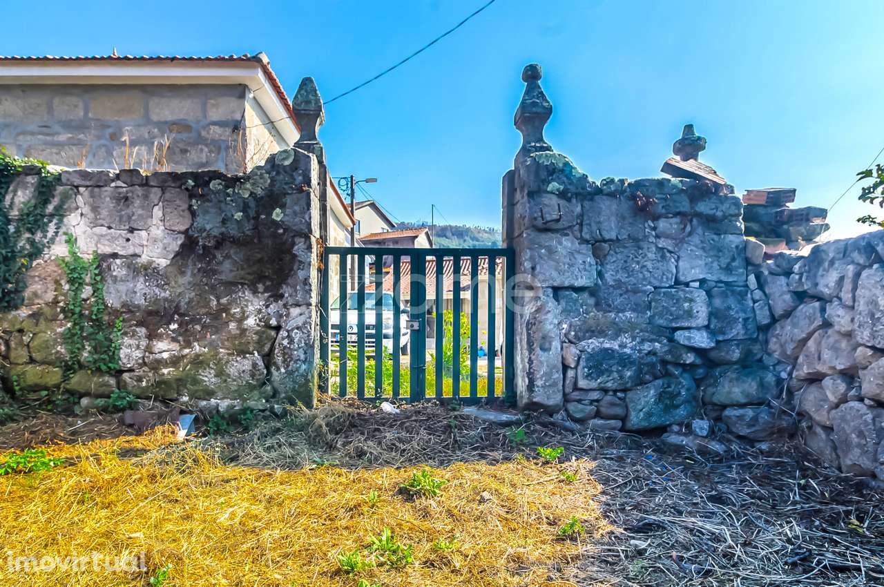 Moradia Secular T3 de 1860 "Casa do Juiz da Sé" , Moimenta - Cinfães - Grande imagem: 2/19