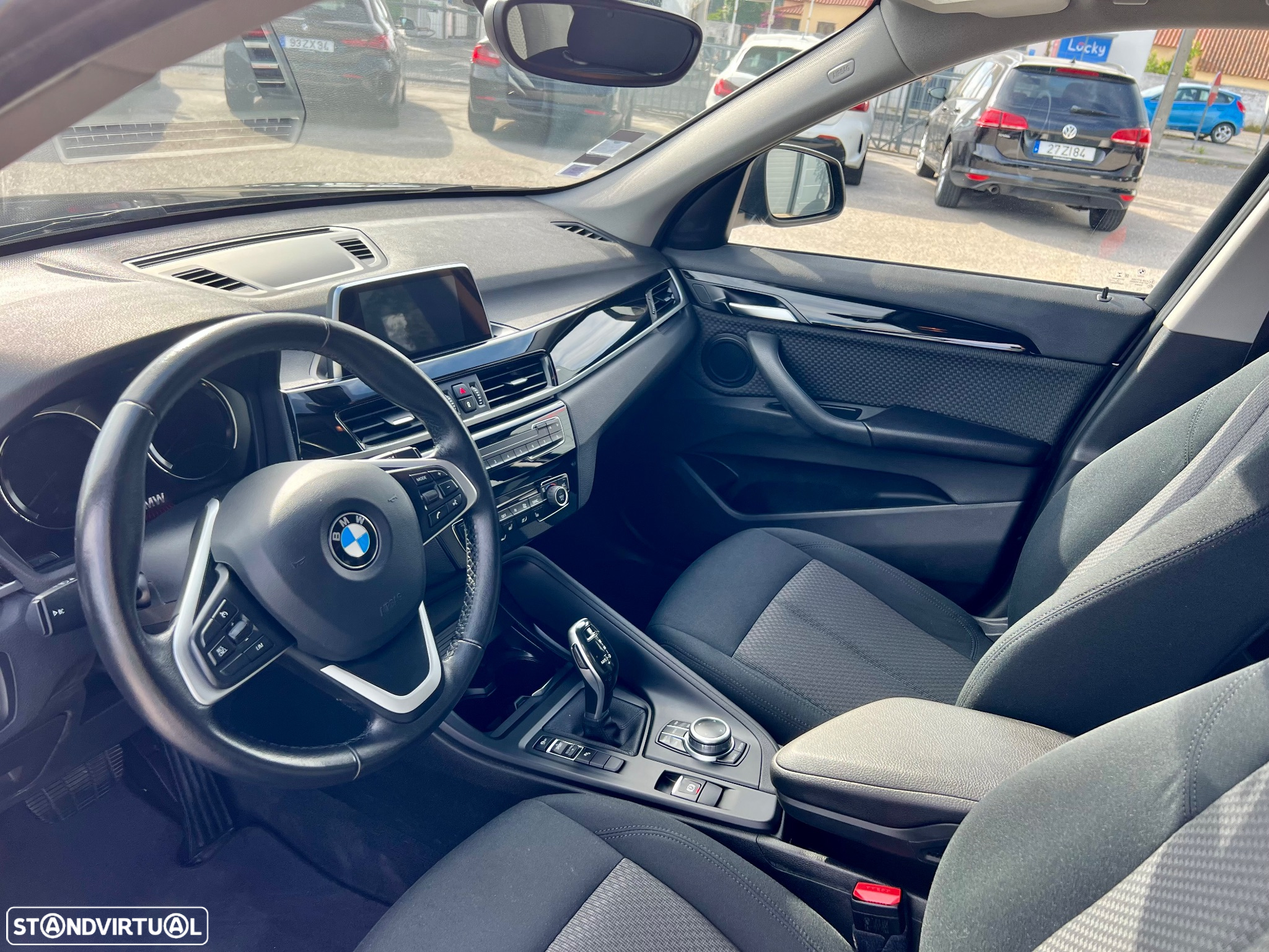 BMW X1 18 d sDrive Auto Line Sport - 9
