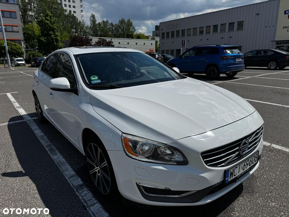 Volvo S60 2.5 T5 - 5