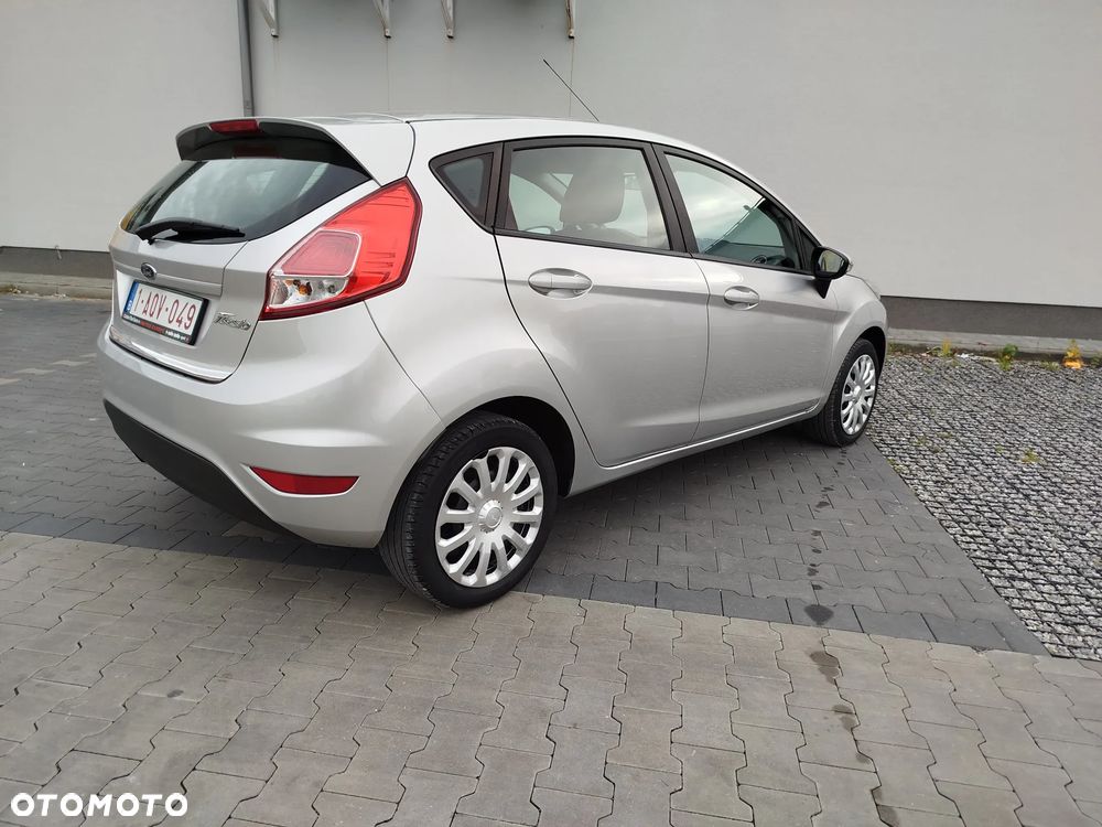 Ford Fiesta - 10