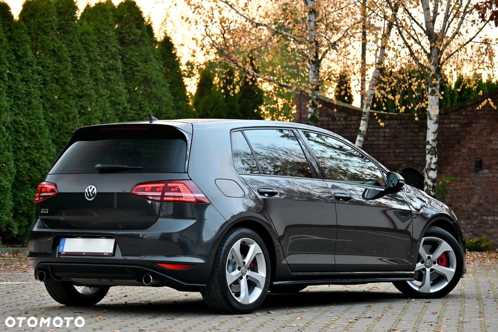 Volkswagen Golf GTI BlueMotion Technology - 23