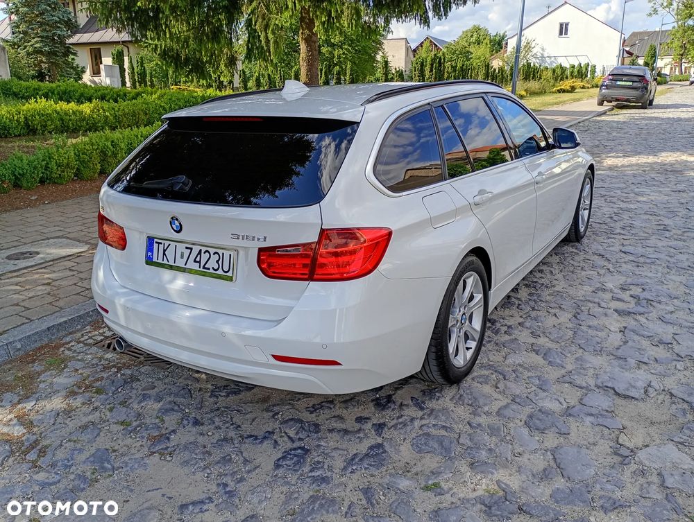 BMW Seria 3 318d DPF - 13