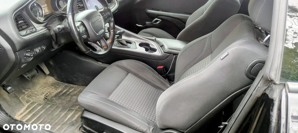 Dodge Challenger 5.7 R/T - 15