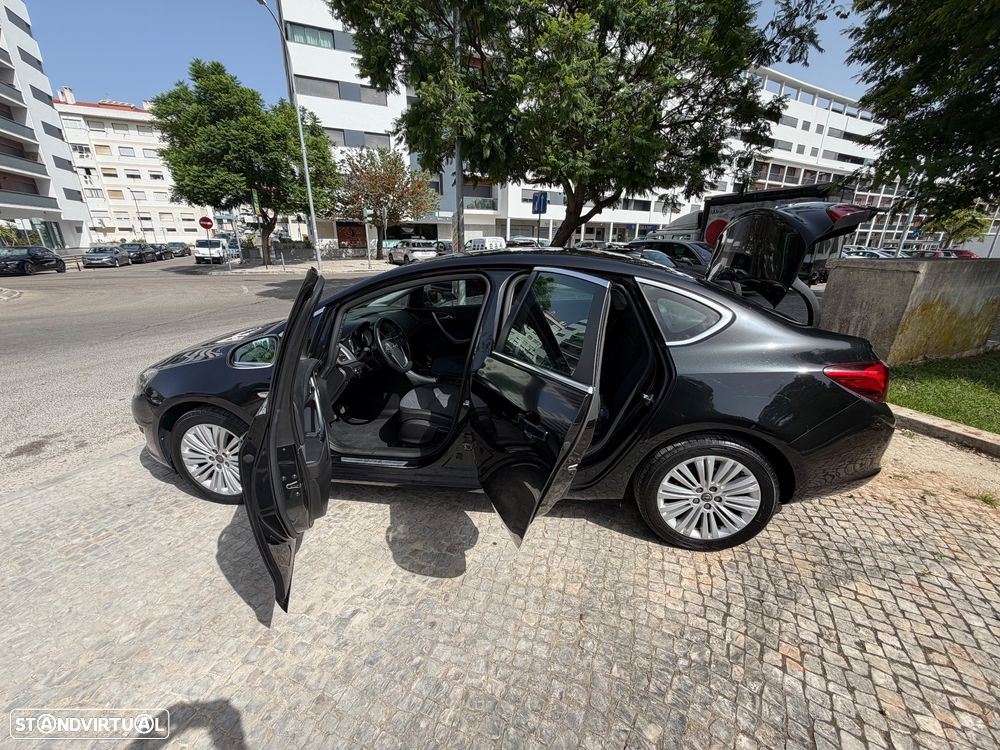 Opel Astra 1.4 T S/S J17 - 12