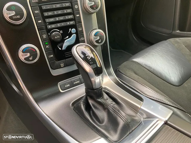 Volvo V60 2.4 D6 R-Design AWD Phev - 29