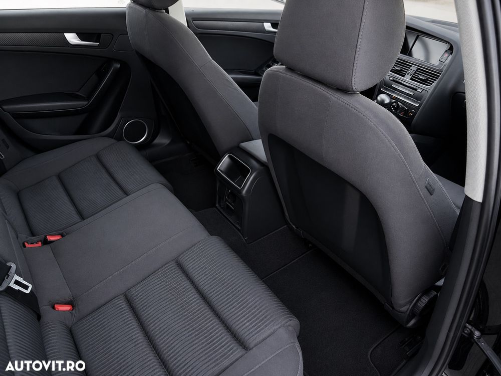 Audi A4 Limuzina 2.7 TDI DPF multitronic S line Sportpaket (plus) - 9
