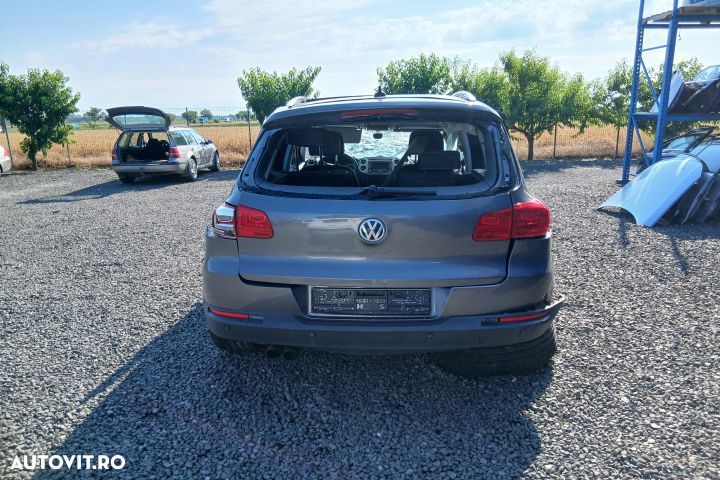 Geam fix caroserie spate stanga 43R-008600 43R-008600 Volkswagen VW T - 7