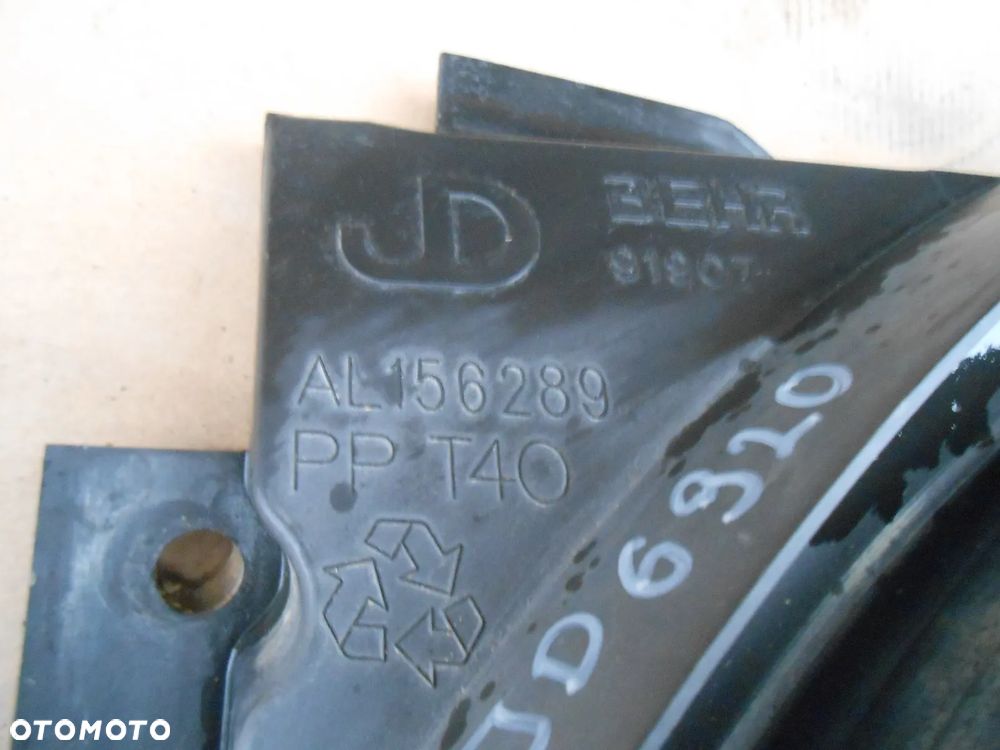 Osłona wentylatora chłodnicy John Deere 6920 - 2