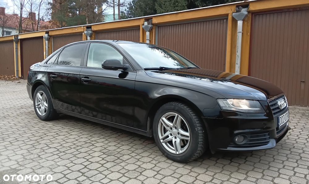 Audi A4 Limousine - 2