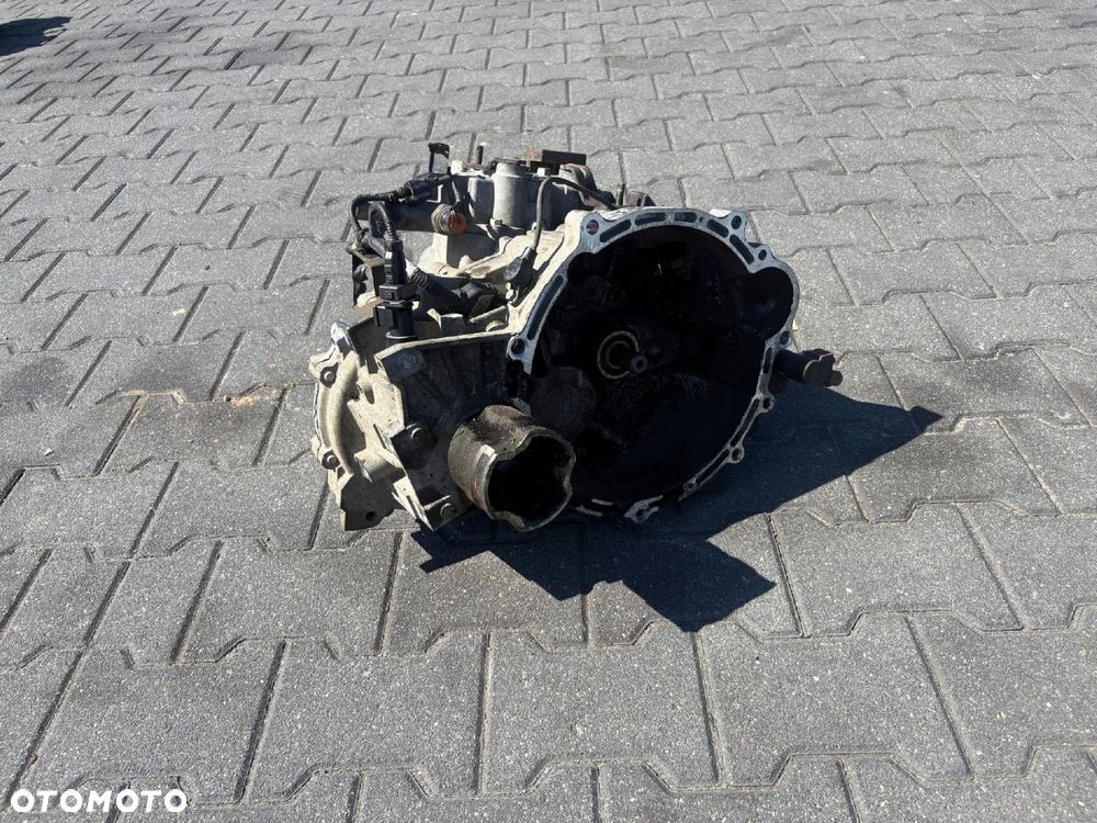 SKRZYNIA BIEGÓW 1.6 CRDI S81767 HYUNDAI I30 2008 - 3