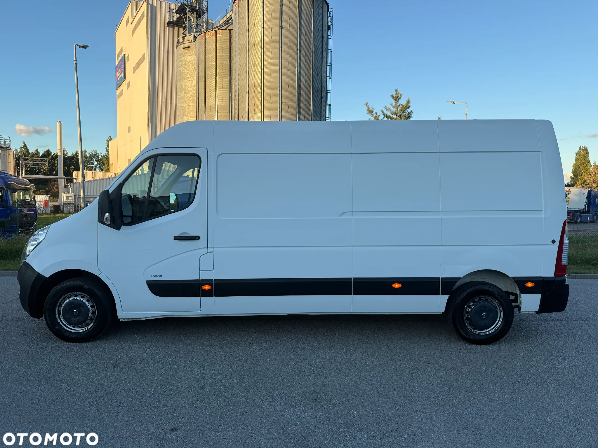 Opel Movano - 8