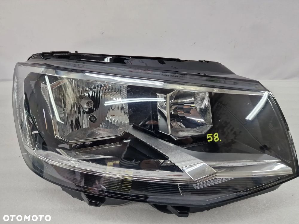 VW T6 TRANSPORTER 15- PRAWA ZWYKŁA LAMPA PRZEDNIA PRZÓD , NR 7E1941006E , NR AUKCJI LA58 - 1