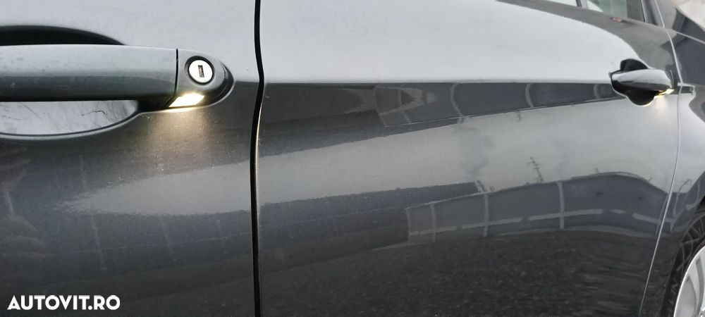 BMW Seria 3 318d DPF Edition Sport - 6