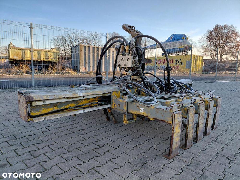 Inny Chwytak do rozkładania podkładów kolejowych RICHTER & MÜLLER HSG 5 - 2