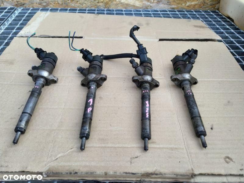 WTRYSKIWACZ PALIWA 4SZT WTRYSKI KPL PEUGEOT PARTNER 1.6 HDI 0445110239 - 2