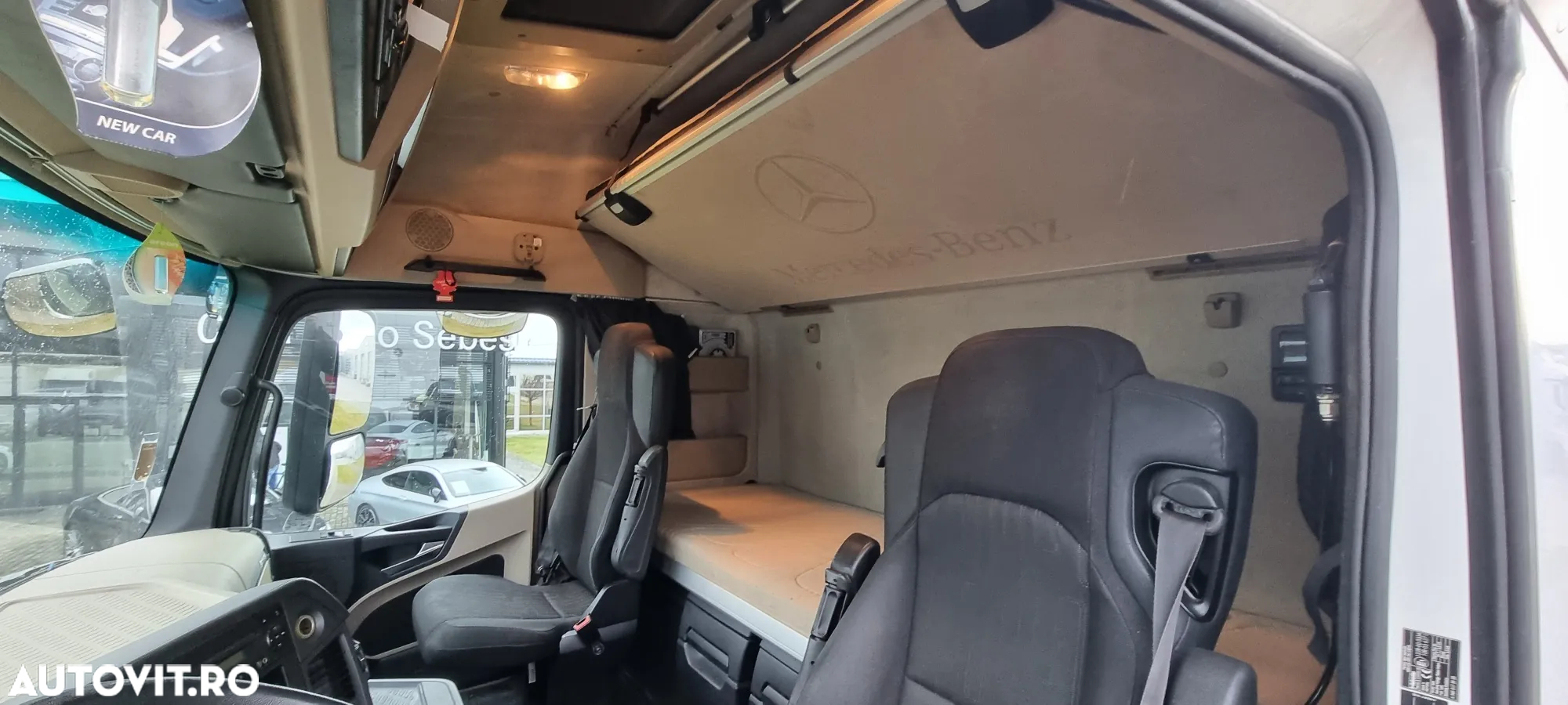 Mercedes-Benz Actros - 11