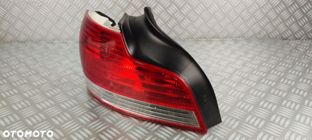 6924519 lampa lewa lewy tylna tył w błotnik BMW E82 E88 COUPE EUROPA - 5