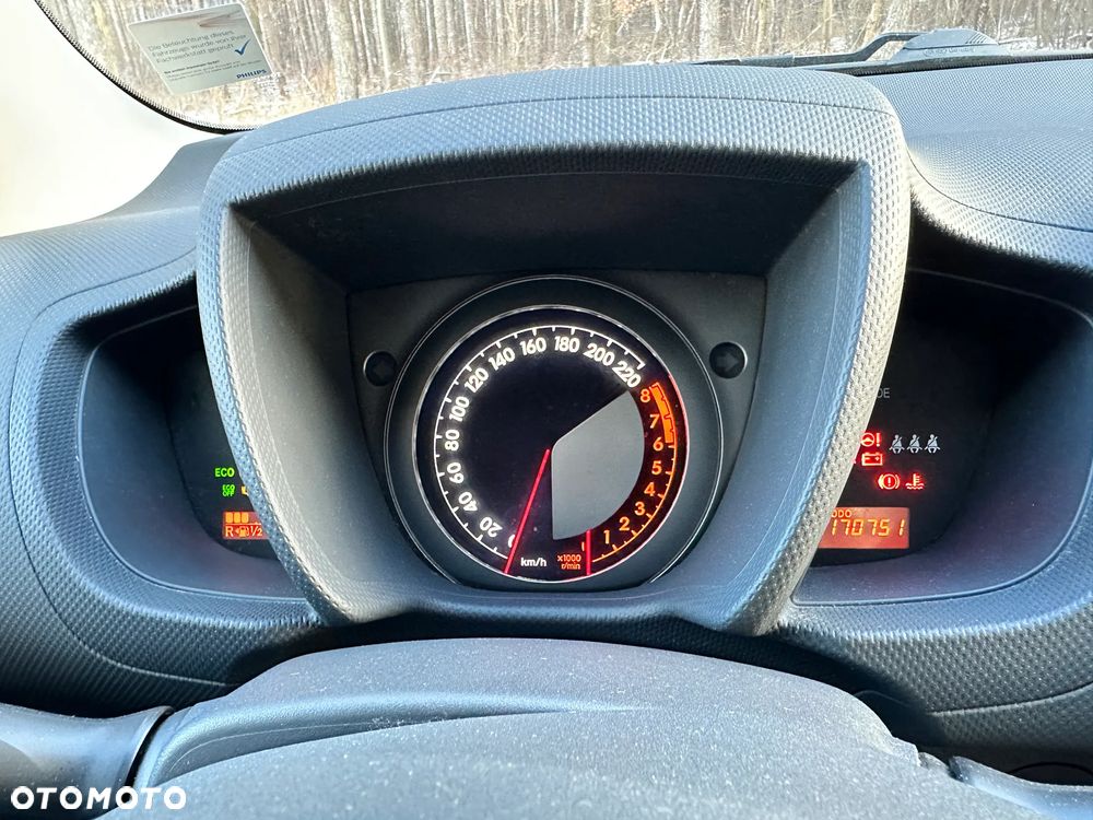 Toyota Urban Cruiser 1.33 4x2 Life - 31