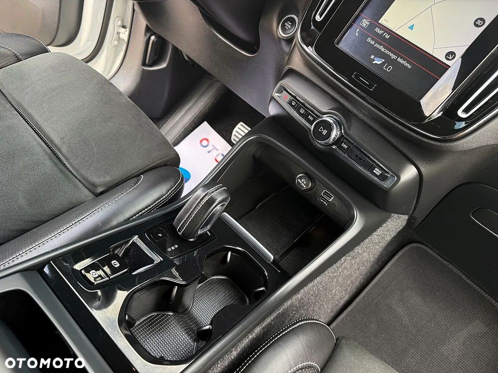 Volvo XC 40 D3 R-Design - 21