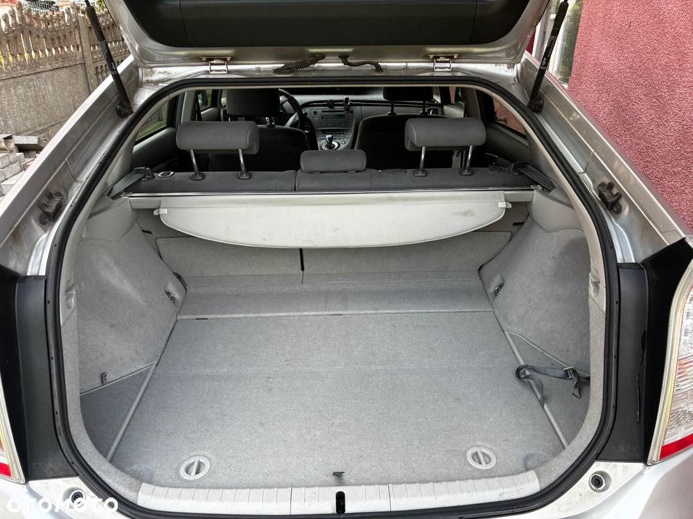 Toyota Prius - 9