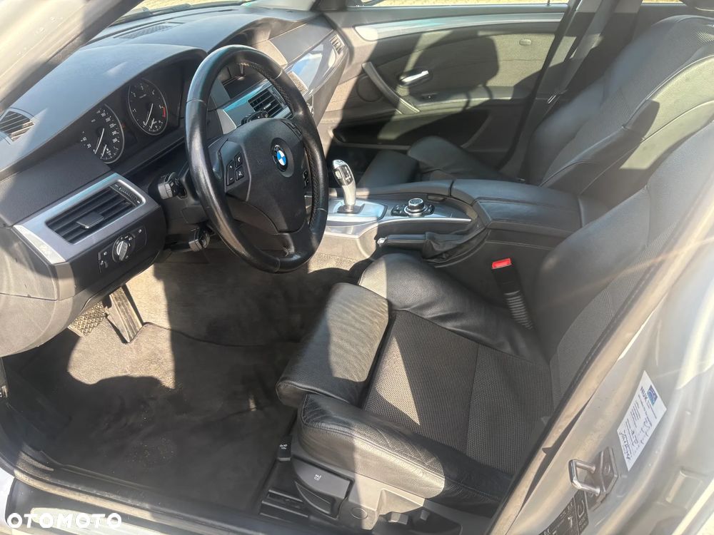 BMW Seria 5 520d Edition Exclusive - 11