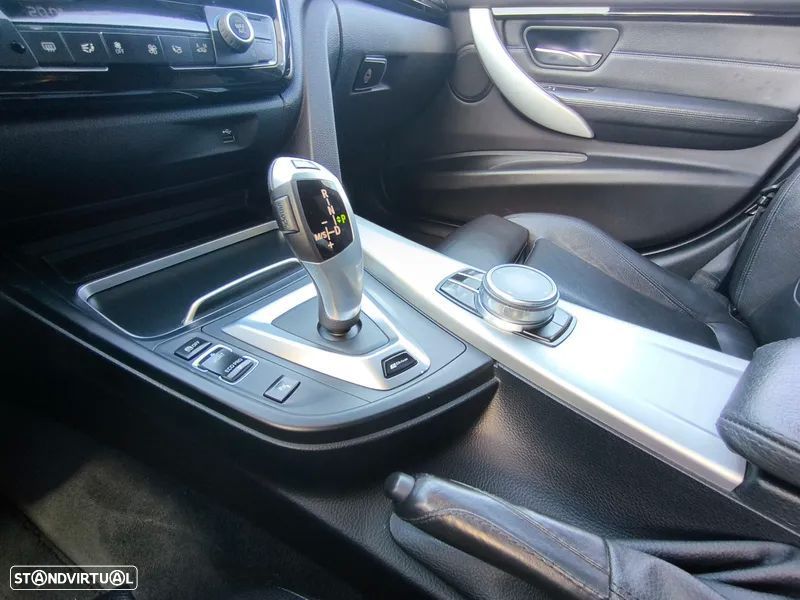 BMW 330 e iPerformance Pack M Shadow - 13