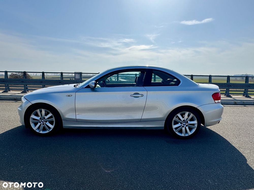 BMW Seria 1 123d Edition Sport - 4