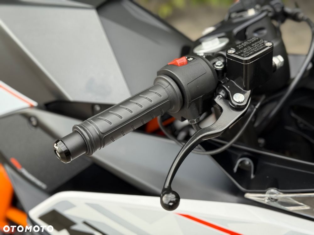 KTM RC 390 - 13
