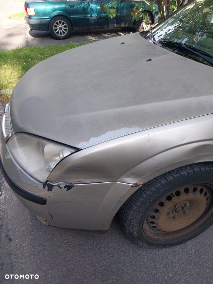 Ford Mondeo 2.0 TDDi Ghia - 5