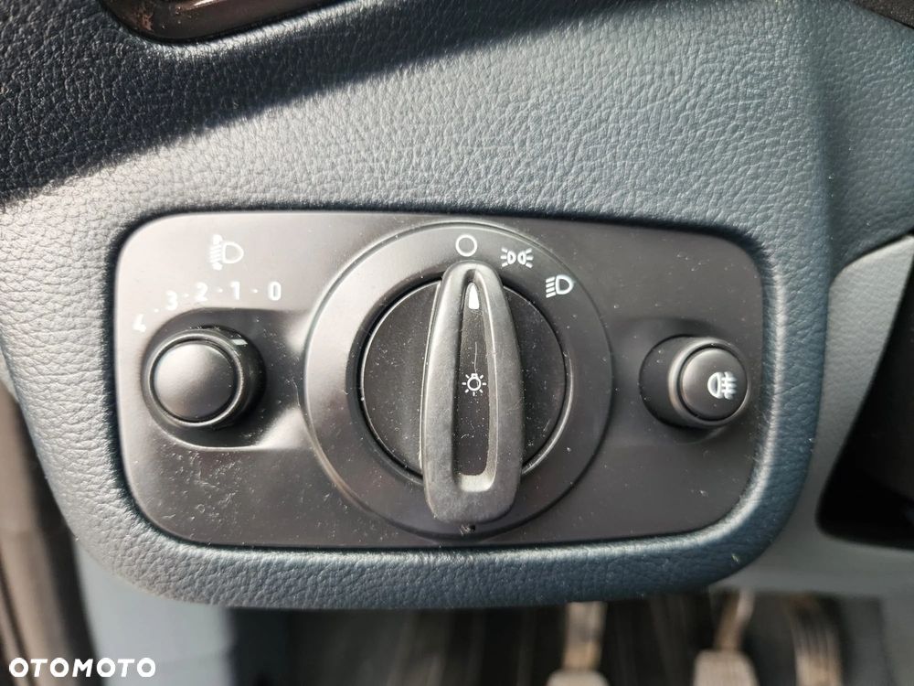 Ford C-MAX 1.6 Ti-VCT Trend - 29