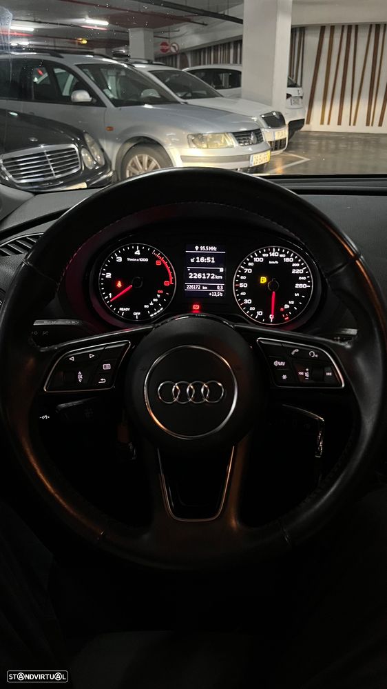Audi A3 Sportback 2.0 TDI Design - 17