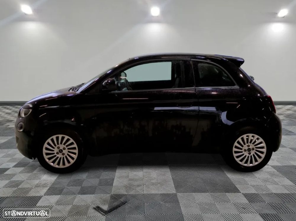 Fiat 500e 3 + 1 42 kWh - 7
