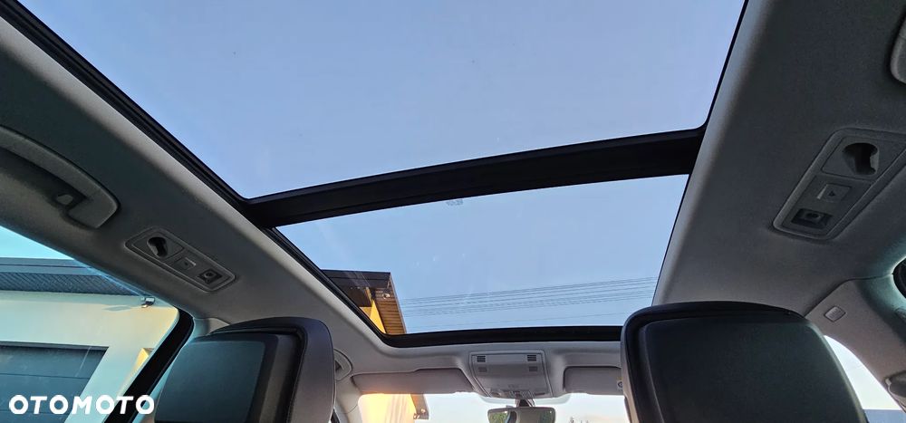 Volkswagen Passat Variant 2.0 TDI SCR 4Motion DSG Highline - 24