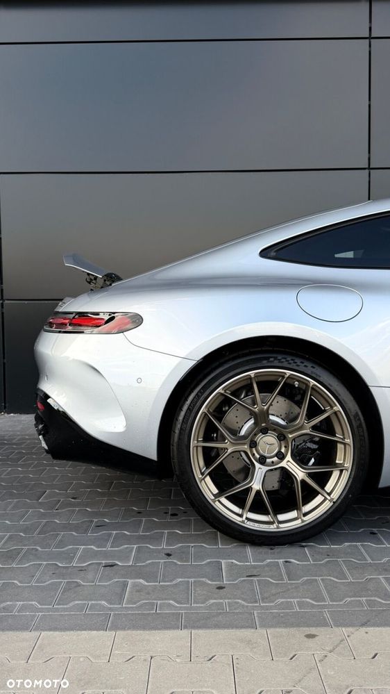 Mercedes-Benz AMG GT - 23