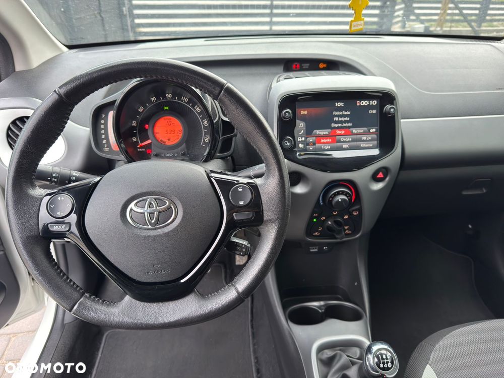 Toyota Aygo x-cite - 12