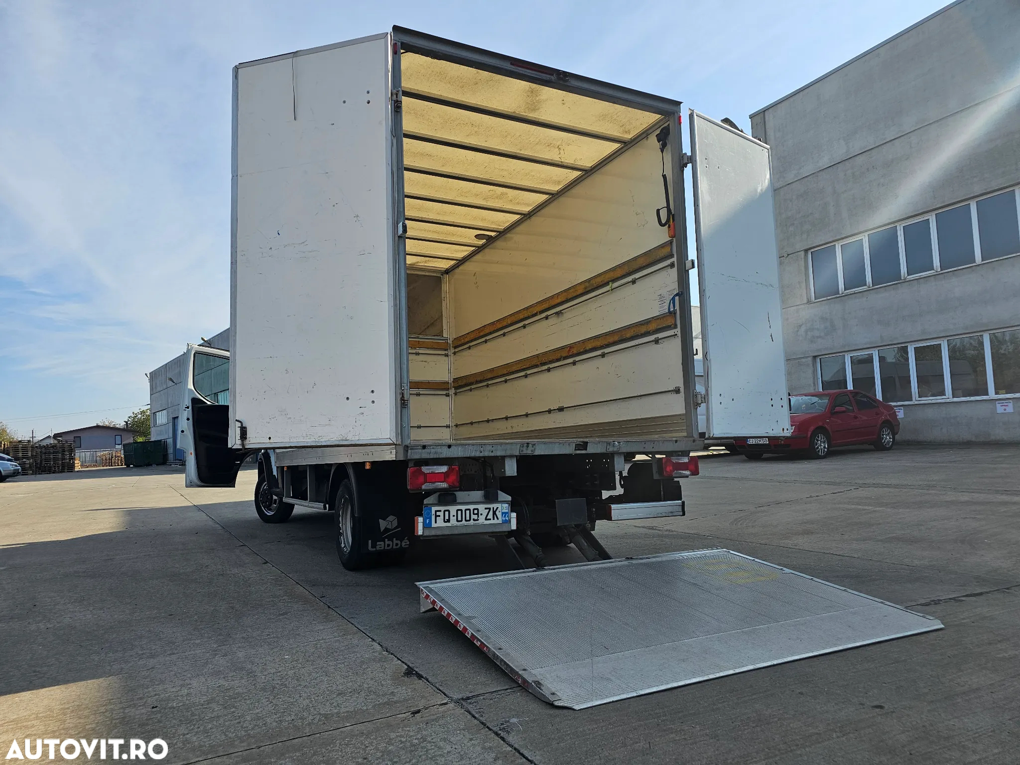 Iveco Daily 35 C14, punte dubla spate+lift - 15