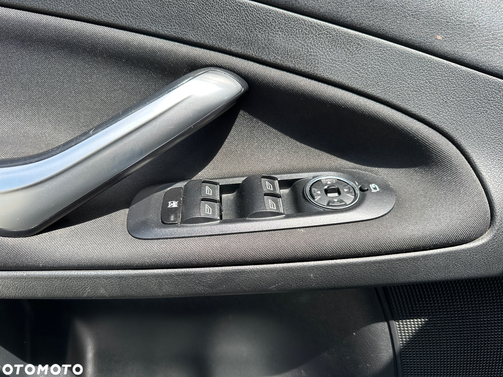 Ford Mondeo 1.6 TDCi ECOnetic Ambiente - 12