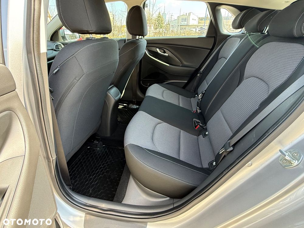 Hyundai i30 1.5 DPI Modern - 9